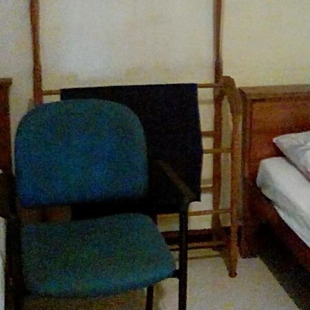 Leaf Guest House Gampola Esterno foto