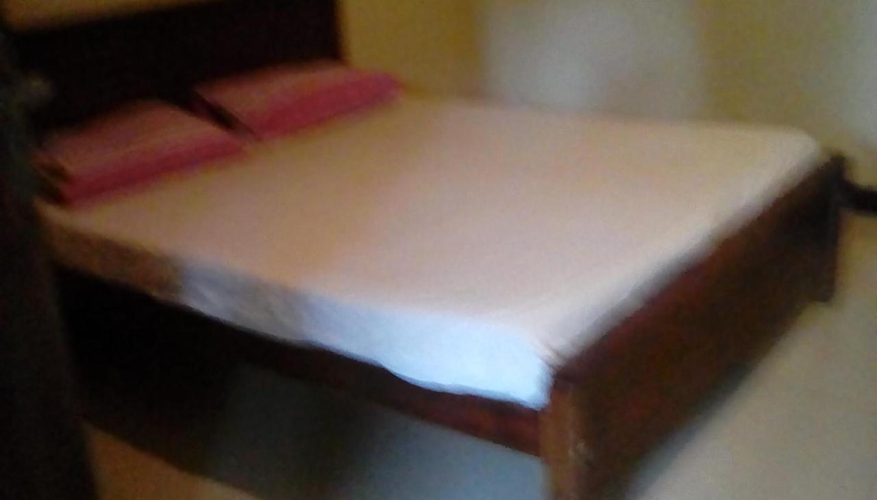 Leaf Guest House Gampola Esterno foto