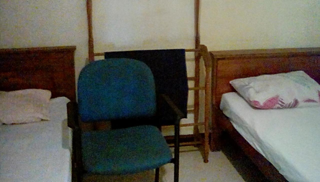 Leaf Guest House Gampola Esterno foto